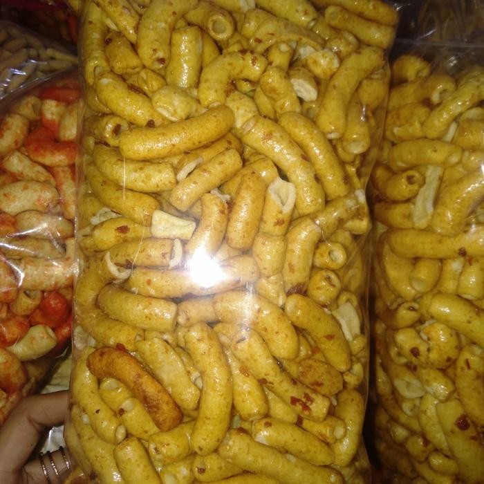

Sedia ca snack kiloan MAKARONI makroni rasa bumbu rujak pedas manis