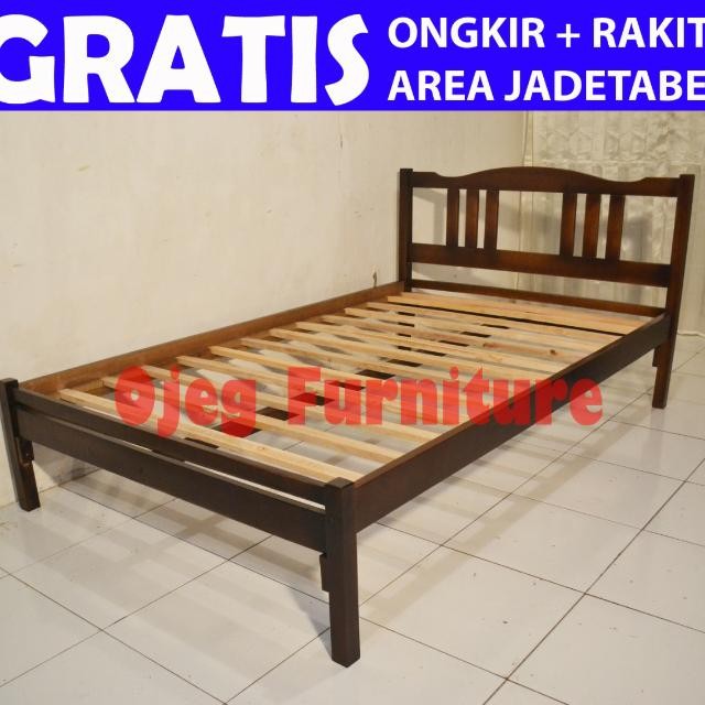 Ranjang Kayu Uk 120X200