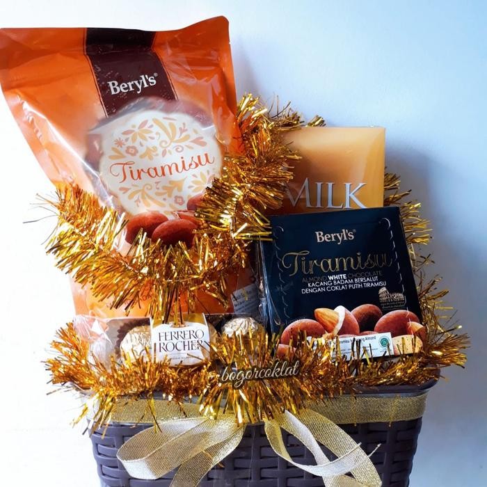 

Parcel Natal Tahun Baru Golden