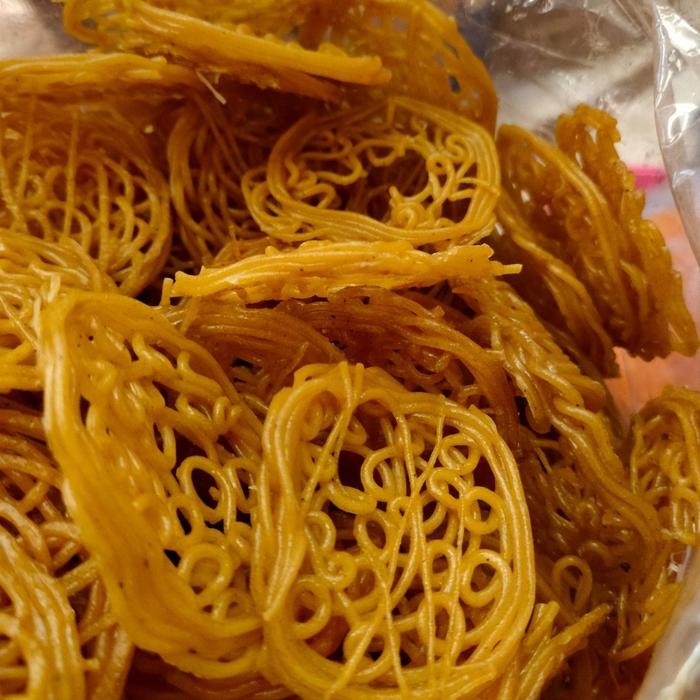 

Kerupuk Mie Kuning Kecil 1 Kg