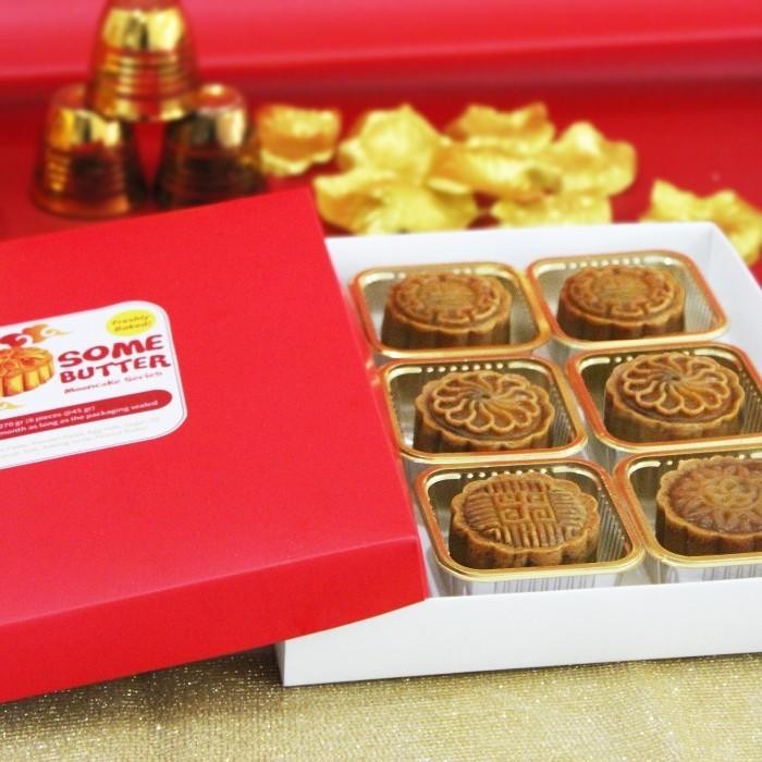 

Hampers Mooncake Kue Bulan Premium Isi 6 Telur Asin
