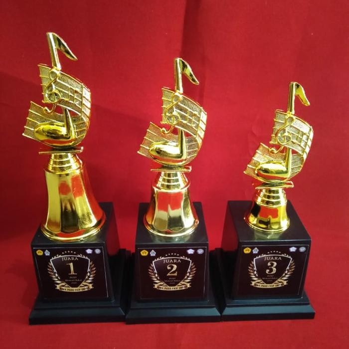 piala set musik