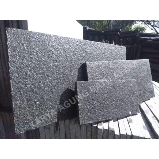 BATU ALAM ANDESIT RATA MESIN (RTM)