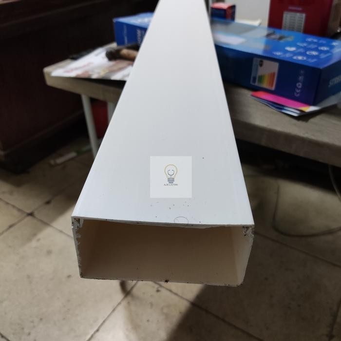 Penutup kabel listrik / kabel duct tutup 50x100 / psd kabel duct