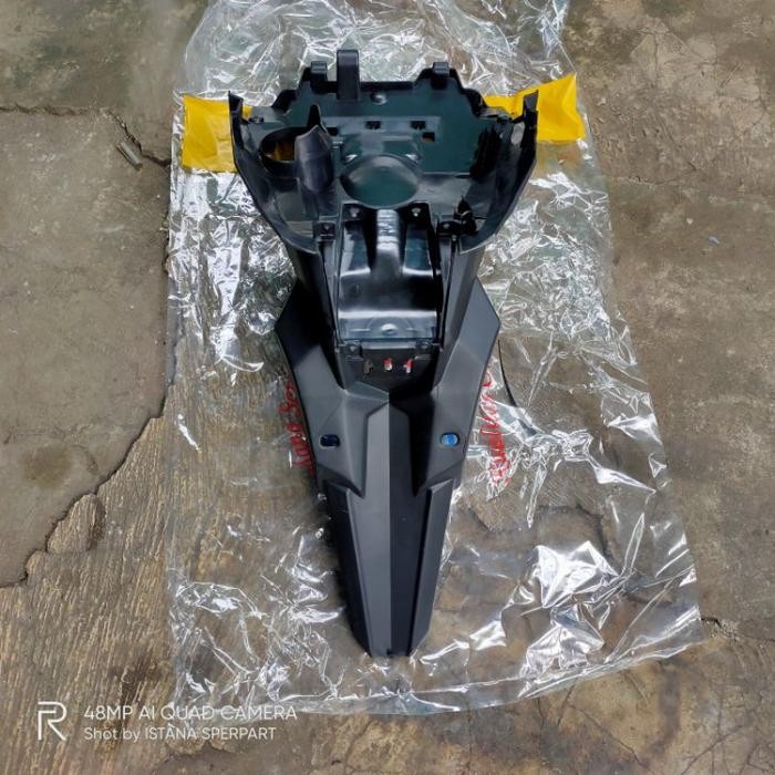 Spakbor Slebor Belakang Vario 125 150 Led Lama 2015~2017