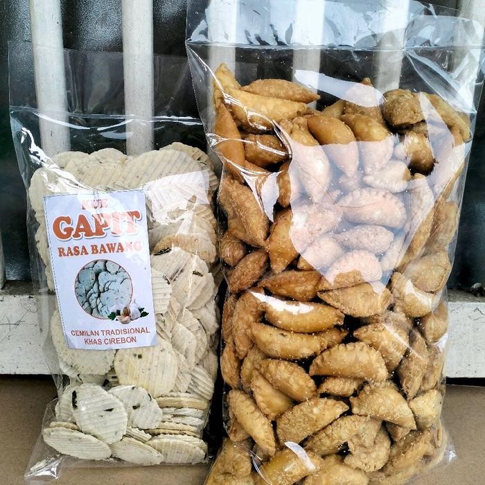 

New Pastel Abon 1kg freekue gapit kencur/bawang 100grm (pastel abon sapi abon udang abon ayam)