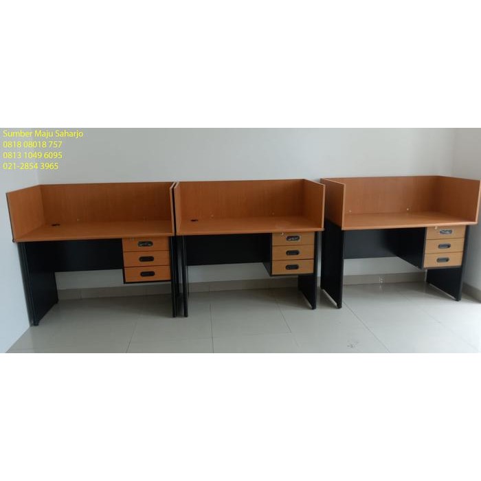 Meja Partisi Workstation Meja Kerja Sekat Kantor Cubicle P 120 Cm Grab/Gosend