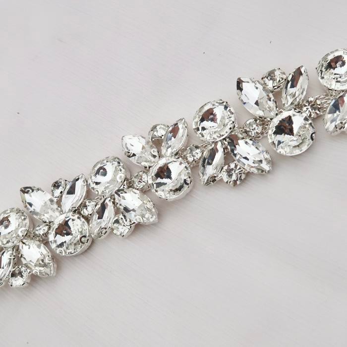 

Payet Rangkai Swarovski Mewah Belt Bridal Premium Cherry Rhinestone
