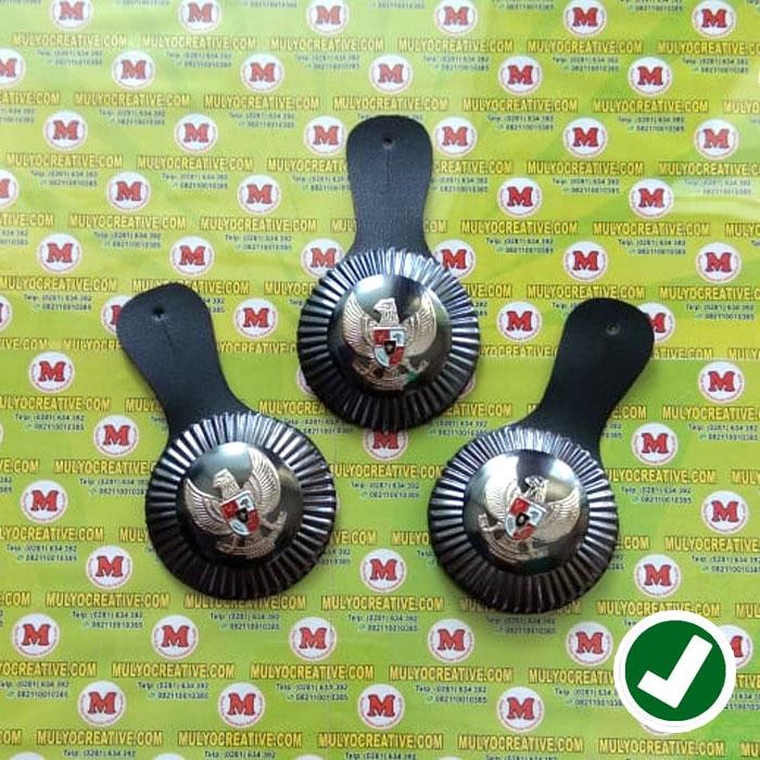 

Lencana Tanda Jabatan Kepala Desa Diameter Antara 5.3 - 5.5 Cm Hitam PREMIUM