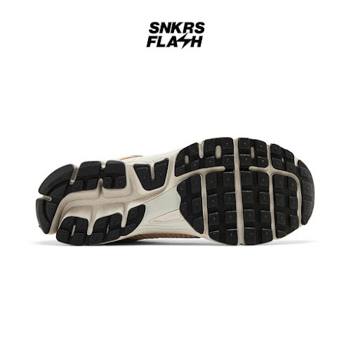 NIKE ZOOM VOMERO 5 PEARL WHITE Sepatu Sneakers Wanita - FN6742200 - Size 37.5