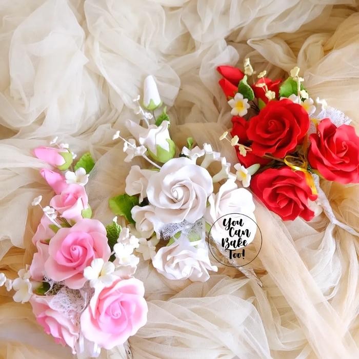 

NEW! ROSES BOUQUET FLOWER GUMPASTE