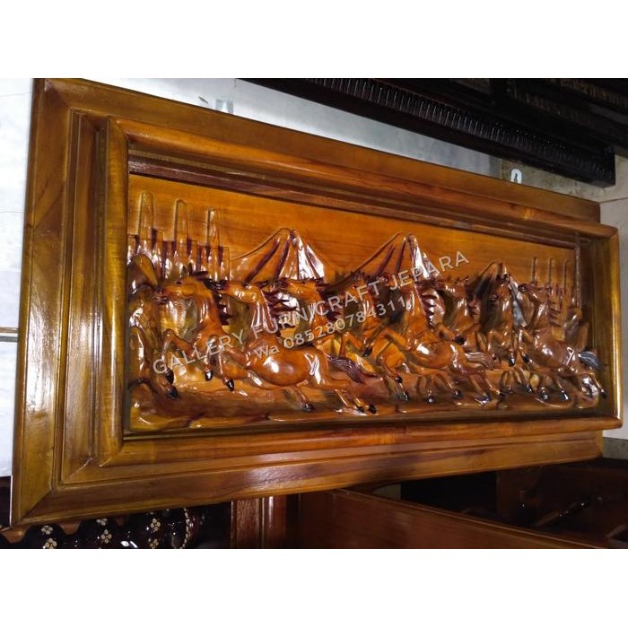 Patung Kuda Relief Kayu Jati *