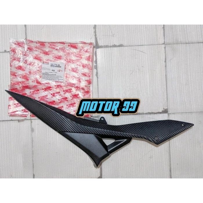 Cover Body Samping Tengah R15 V2 Lama Kanan Ori