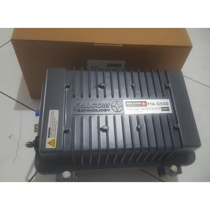 Sale Catv Amplifier / Booster Amplifier D500 Outdoor Rf Falcom ( 60 Vac )