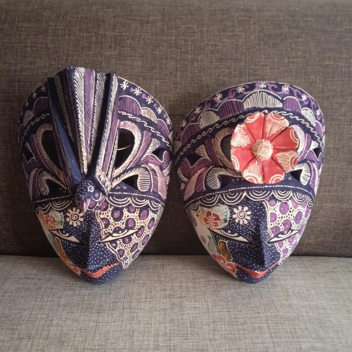Sepasang Topeng Batik Kayu Krawang Hiasan Dinding/Sepasang Topeng Batik Kayu Bunga Ukuran