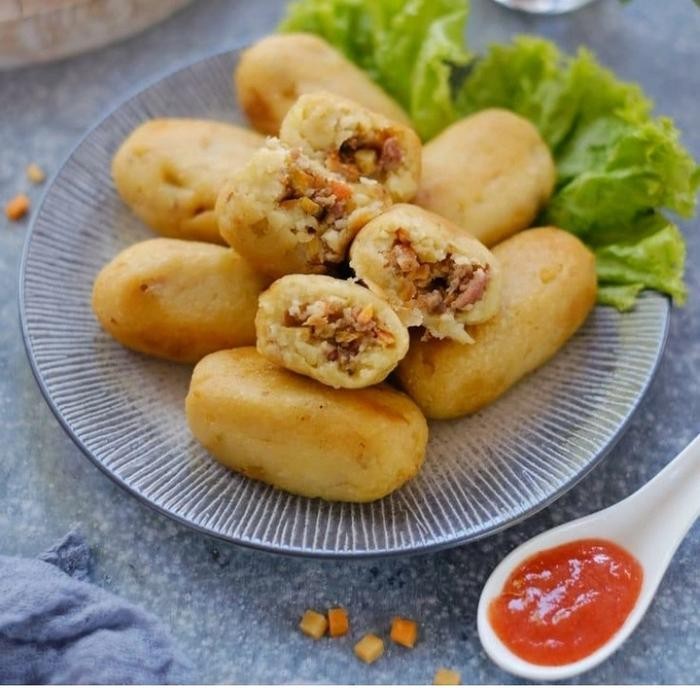 

4ZMI Kroket Daging Sayur Frozen Isi 10