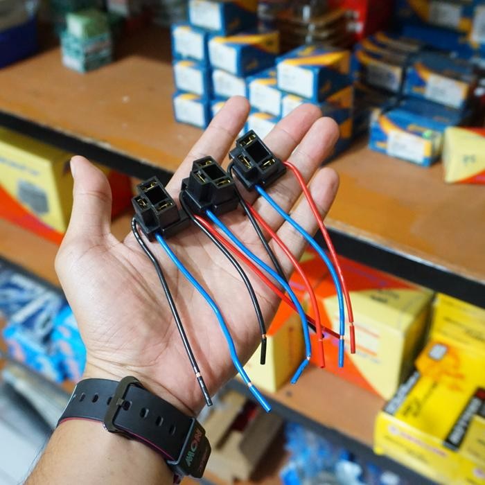 (TERLARIS) Fitting Dudukan Bohlam Lampu Depan Vespa Excel (TERBAIK) (TERBARU) (TERMURAH)