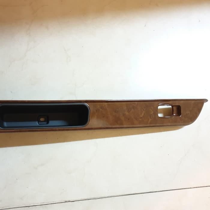 COVER POWER WINDOW PANEL WOOD BELAKANG KIRI ASLI MITSUBISHI KUDA