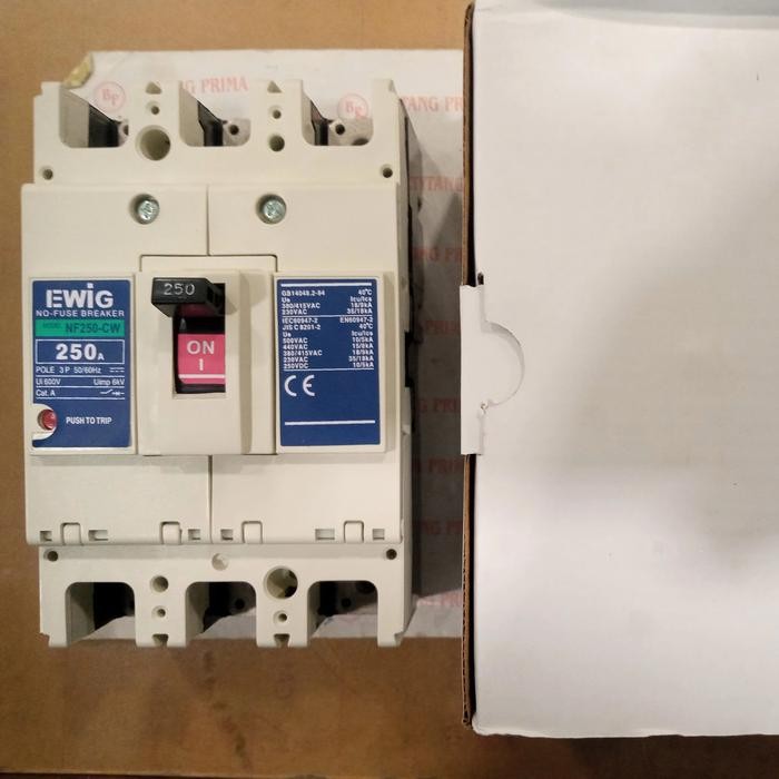 Mccb / No Fuse Breaker / Nfb 250Cw 3P 125A - 250A Ewig