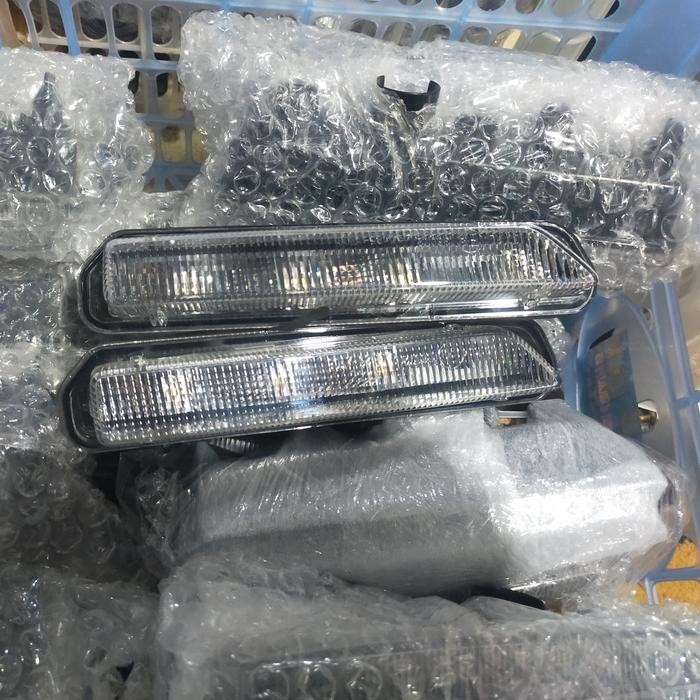 

SIAPKIRIM DRL Toyota RAIZE original READY STOCK