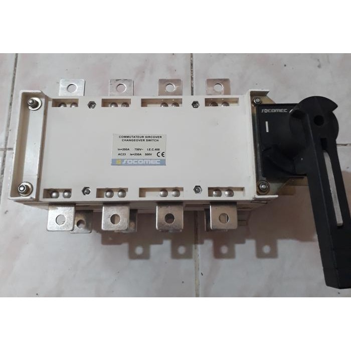 COS change over switch SOCOMEC SIRCOVER 250A 4P
