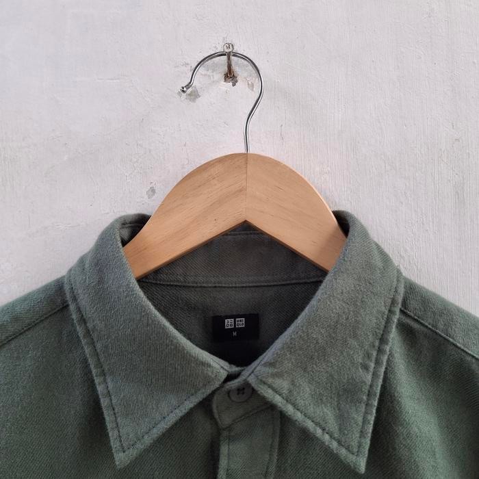 Kemeja Uniqlo Flannel 57 Olive Baru Asli Original