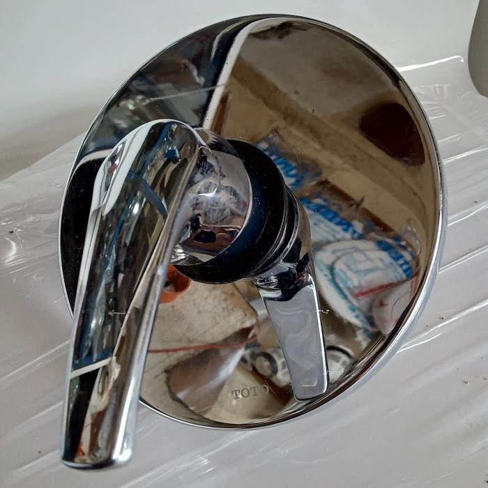 kran tanam panas dingin toto