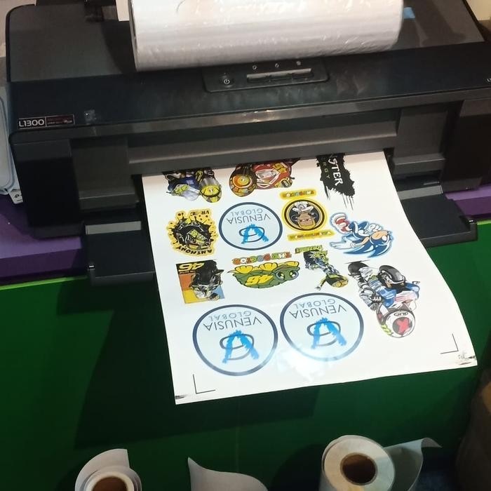 

Bahan Laminasi Doff/Matte 100Gsm A4 21Cm X 45M - Roll