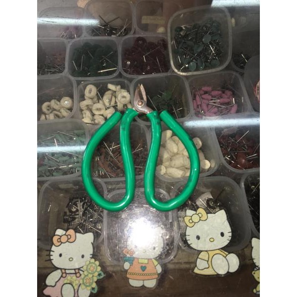 

ID GUNTING KODOK SEDANG