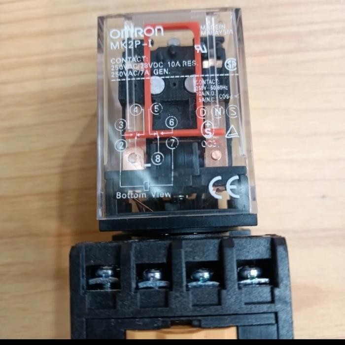 SET RELAY MK2P 110V OMRON 8KAKI + SOCKET