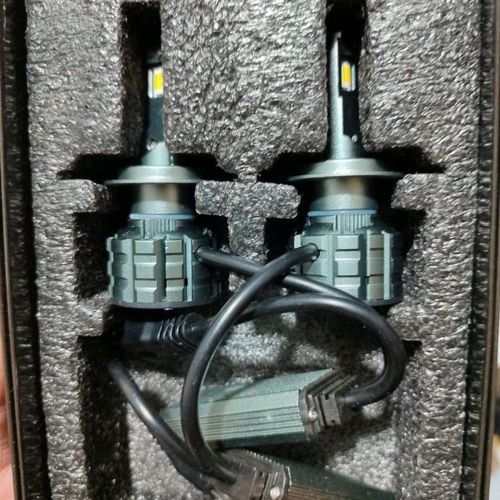 LED 3 WARNA SOKET H7 SUPER BRIGHT . GARANSI 1 TAHUN