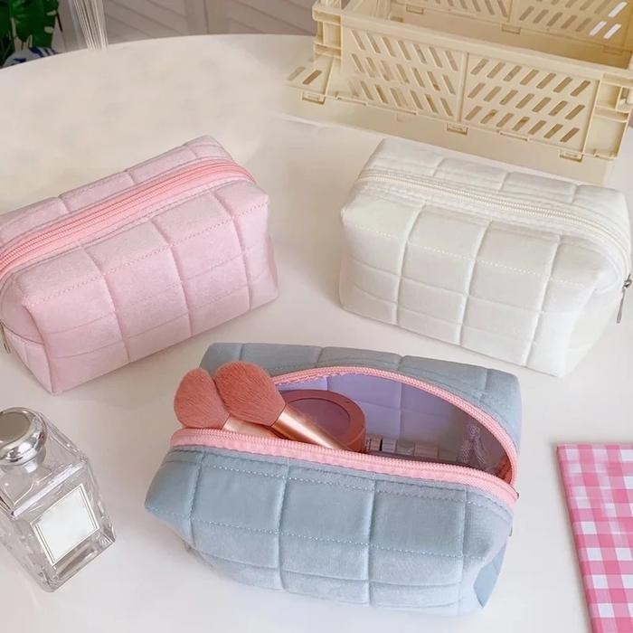 

New ZEVANNA POUCH PILLOW Tas Make up Velvet Sleting Aesthetic Pastel Pouch Kotak Tempat Pensil Bulu