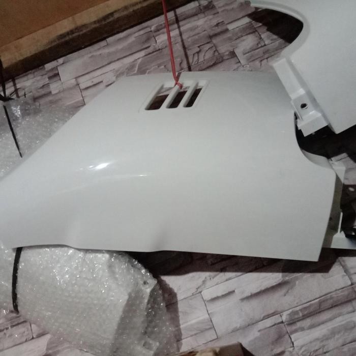 Spesial Pipi Samping Isuzu Traga