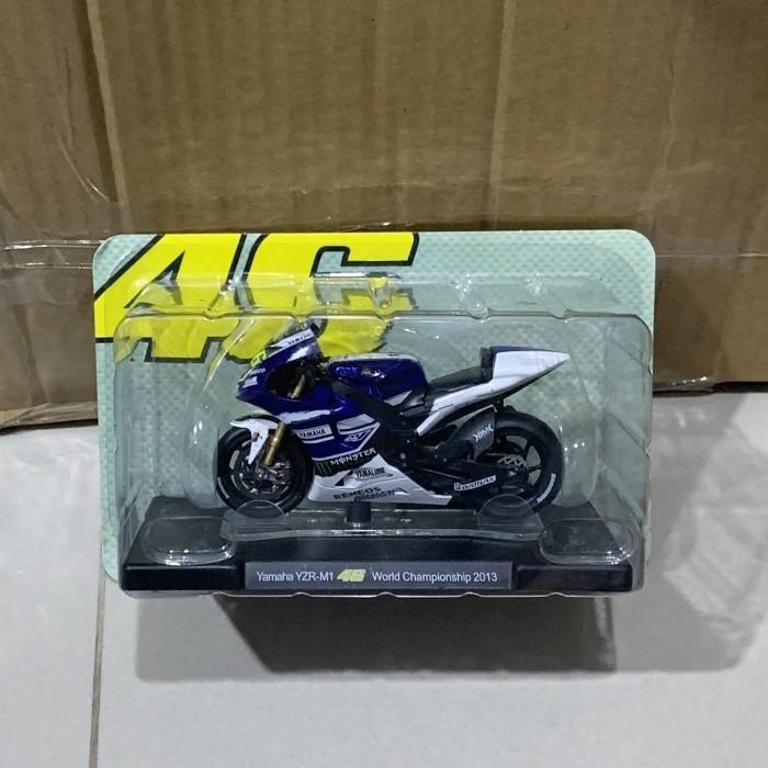 HOT SALE Valentino Rossi 46 Yamaha YZR-M1 World Champion 2013 MotorGP Diecast