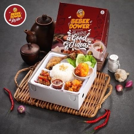 

Baru Nasi Box Nasi Uduk Komplit 1 Porsi