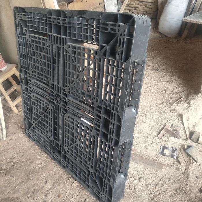 

Pallet Plastik 110X110X12