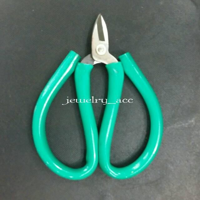 

ID GUNTING UNTUK EMAS (ALAT TUKANG EMAS)