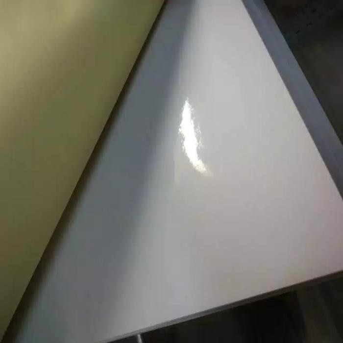 

ID KERTAS STICKER GLOSSY CHROMO F4 ISI 100 LEMBAR / STIKER LABEL MENGKILAP UKURAN FOLIO