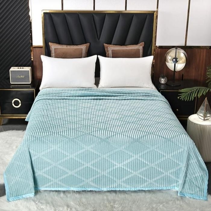 Selimut Bulu Flanel 180200Cm Polos Motif Embos Premium Tebal