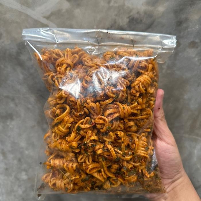 

Pilihan- Mie Gulung Bumbu Daun Jeruk Melimpah 500Gr