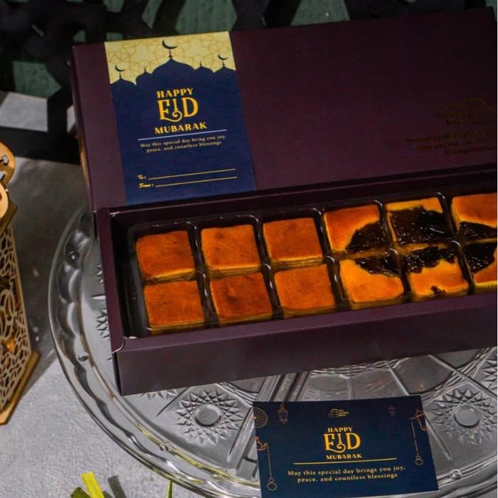 

Sale Terbatas Lapis Legit Mix Premium Small - 12 Bites Box - Hampers Gift Aman