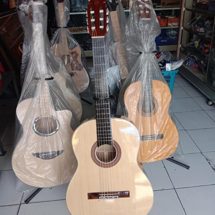 Gitar Akustik Nilon Osmond / Osmond Nilon Plus Case Dan Pick Terlaris
