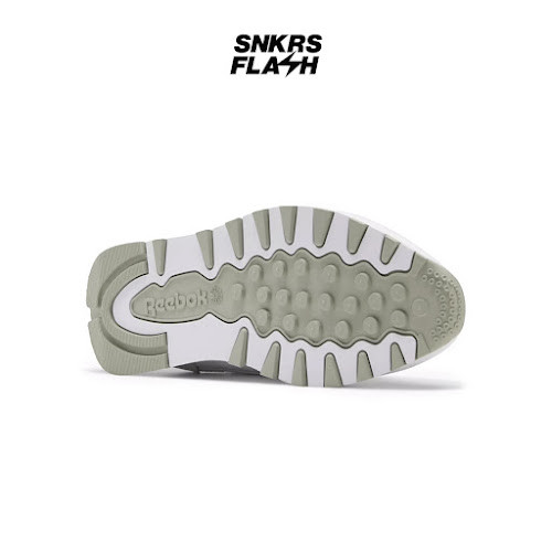 REEBOK Classic Leather Triple White Sepatu Sneakers Unisex - 100008789 - Size 40