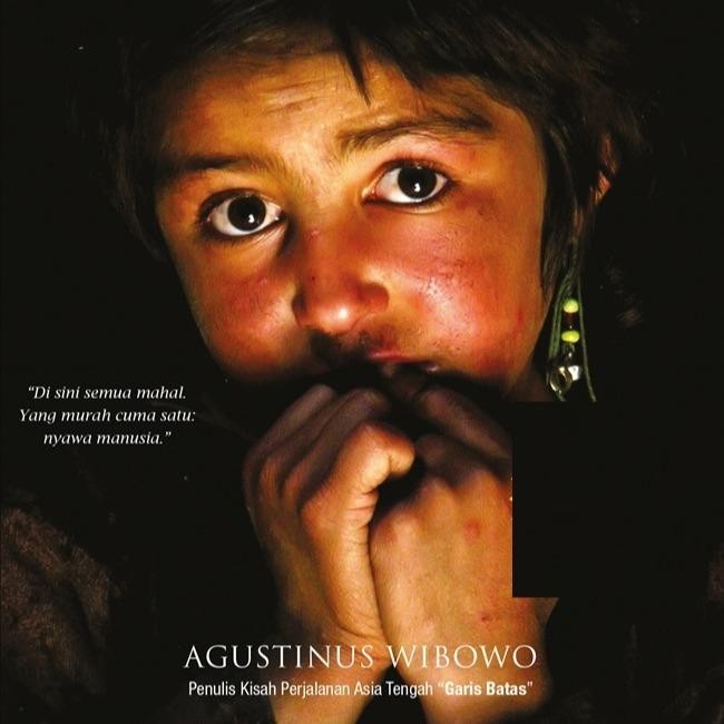 Buku Selimut Debu (Agustinus Wibowo)