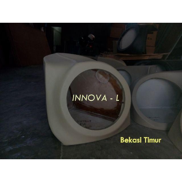 Box audio custom sudut mobil INNOVA