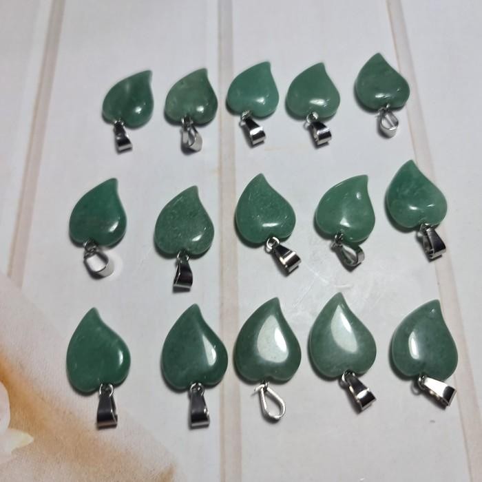 GREEN AVENTURINE LEAF 2CM LIONTIN