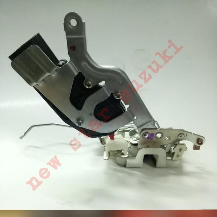 Doorlock Pintu Tengah Apv