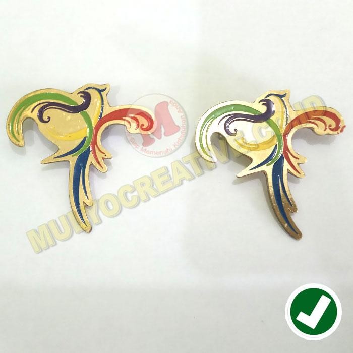 

Pin Bros Logo Wonderful Indonesia Warna Emas PREMIUM
