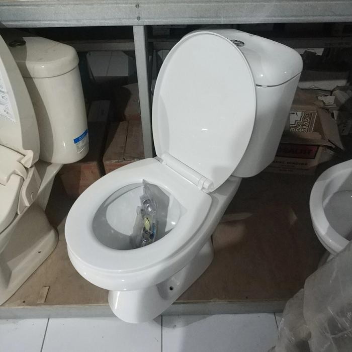 KLOSET DUDUK VOLK 663 CLOSET PUTIH