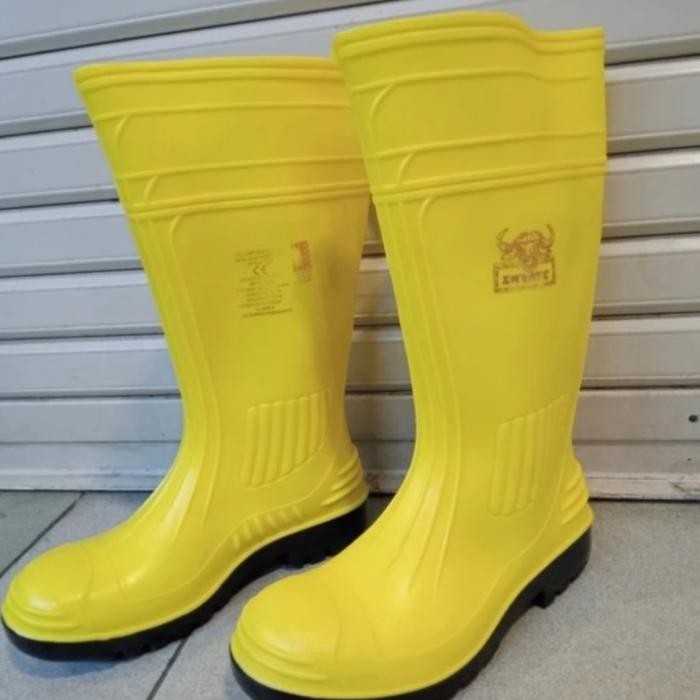 

Terlaris Sepatu Safety Boots Wayna Iniyati Original Promo